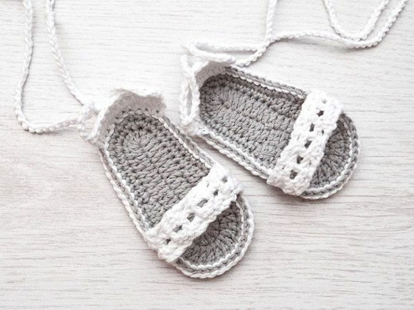 balta-baby sandalas-fantastinis-baby batai-su super gražus dizainas-nėrimo-puikus-praktinių-idėjos