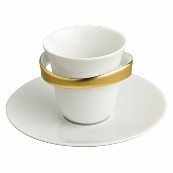 white-espressotasse-med-en-golden-aksent
