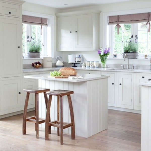 white-small-keuken-set-wood-barkrukken