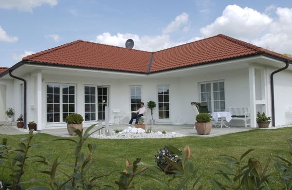 white-house-bungalow