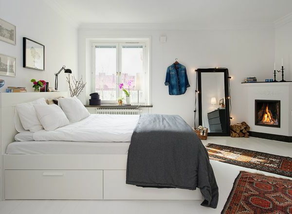 Beyaz İskandinav Yatak Odası-Şömine ve Büyük Ayna