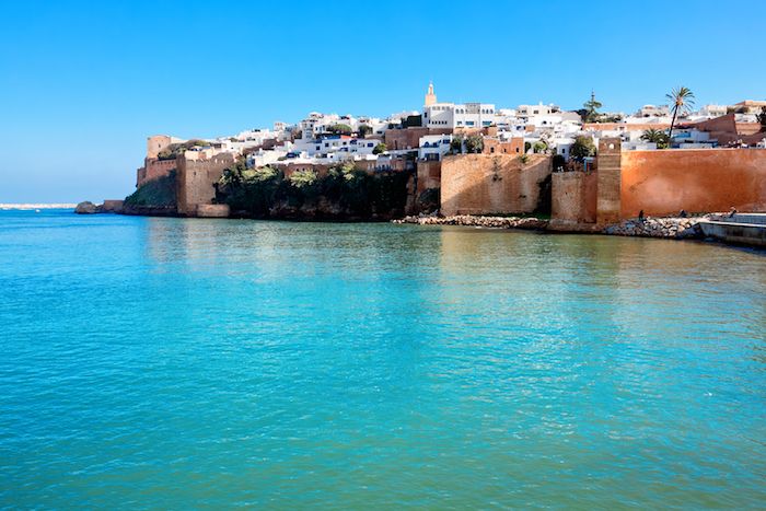 capitale del Marocco bella vista sul mare edificio sull'acqua