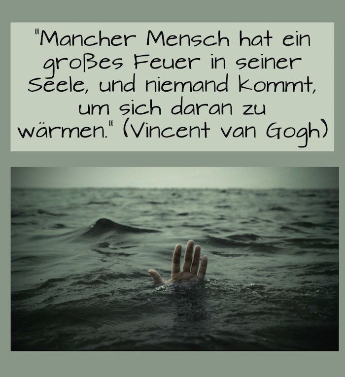 labai liūdni pasakojimai verkti ir galvoti - čia yra paveikslėlis su ranka ir jūra su mažomis bangomis - liūdna nuotrauka su liūdna citata iš van Gogh