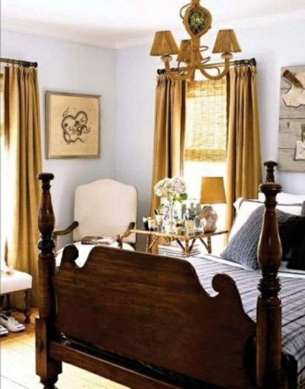 vardagsrum inspiration Modern-bed-för-män-guld gardiner