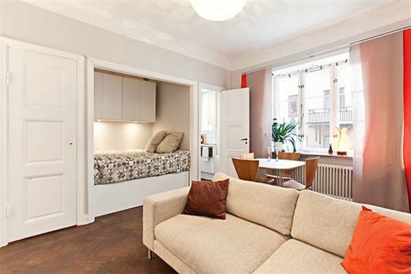 wohnideen-by-small-lägenhets modern living-med-en-soffa