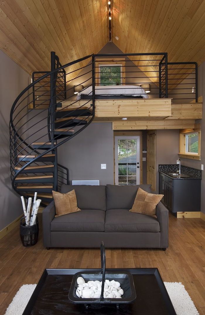 penthouse stanovanje postaviti ideje zamisli kavč okroglo stopnišče lestve postelja spalnica