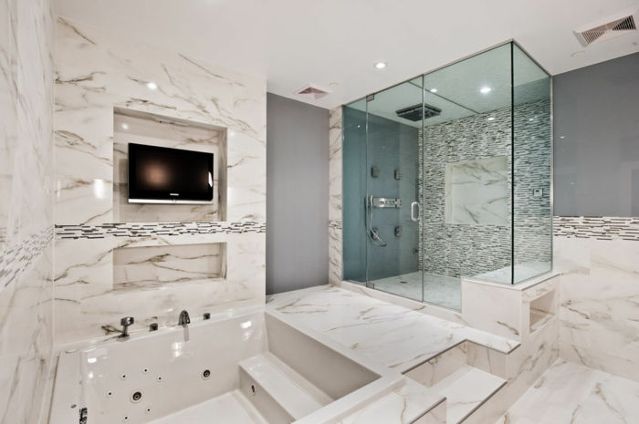 nábytok a biele kúpeľne so sprchovým kútom,