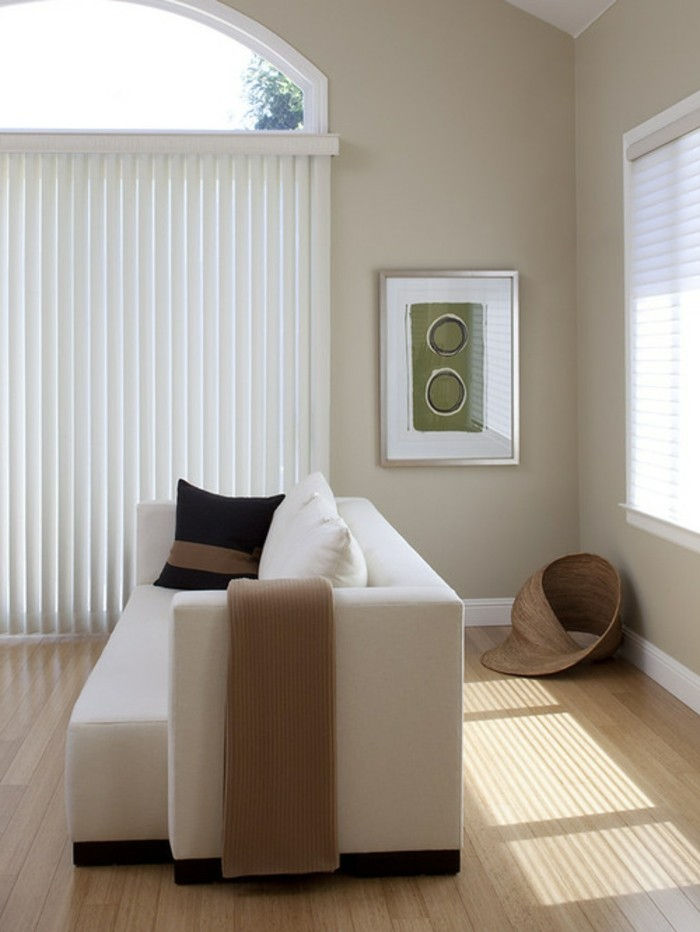 stue beige-moderne-sofa-bilde-på-the-wall