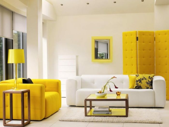 obývačka establishmentu nápady-žlto-skrine-a-biele pohovke