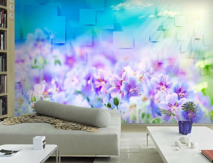 Väggdesign i vardagsrummet med 3-D tapeter med blommotiv, sammanslagning av färger