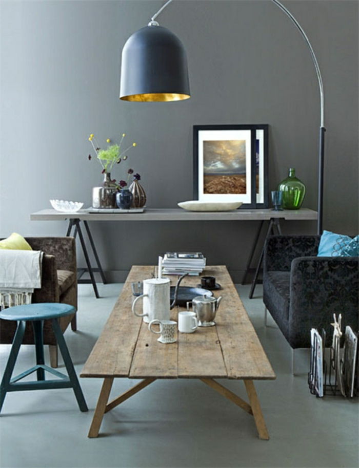obývacia izba farba šedá steny a dreva hniezdo tabuľky
