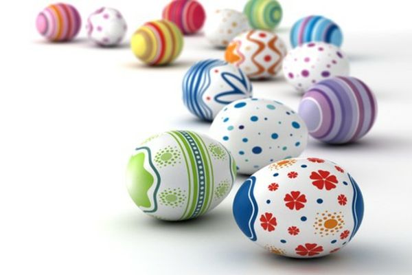 nuostabūs deco idėjos-už-Easter-su-spalvingas-Velykų kiaušiniai