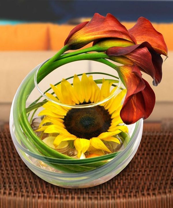 minunat-tischdeko-cu-flori-frumos-galben-flori aranjamente-in-galben-floarea-soarelui din sticlă