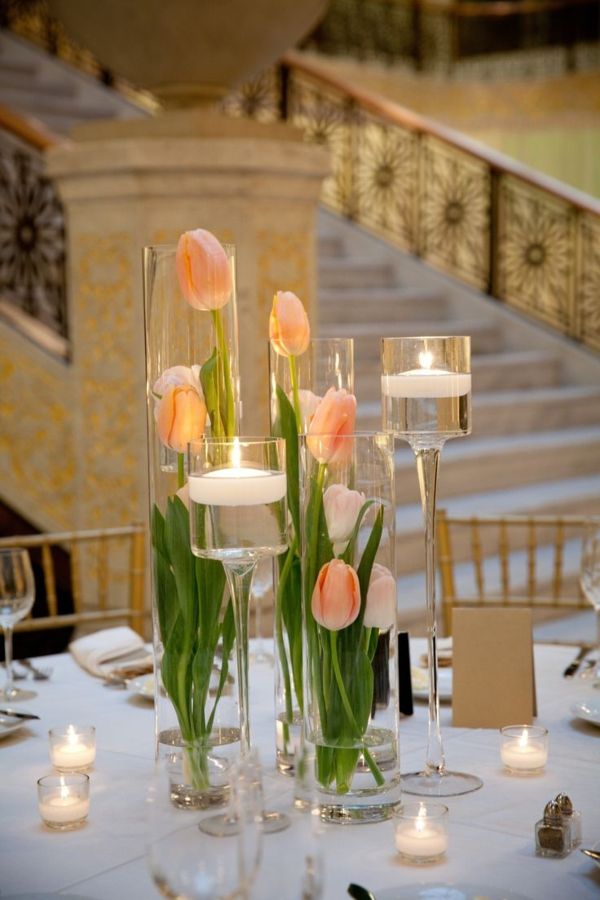 čudovito-Tischdeko-za-Pomlad-ideje-za-velikonočni mizi dekoracija-s-tulipani