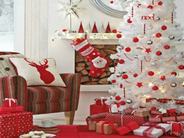 Güzel Noel dekorasyon-beyaz kırmızı çam ağacı oyuncaklar