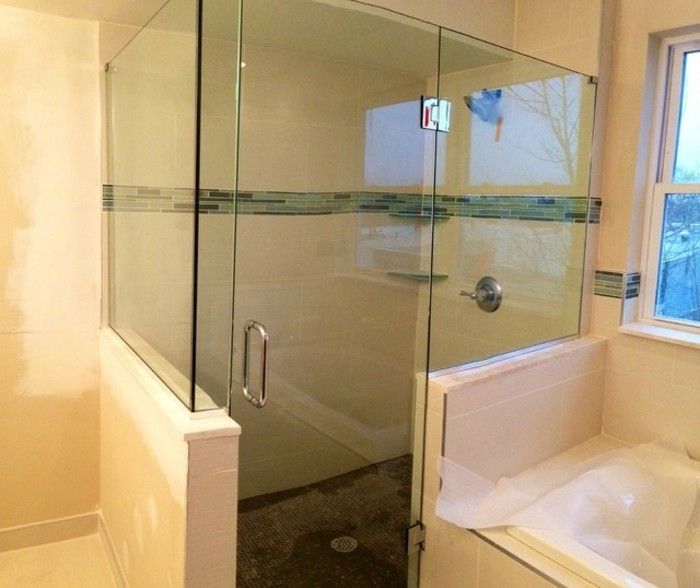 bela Chuveiro-de-vidro-in-pequena casa de banho