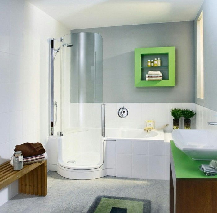 gražus dušo kabina elegantiškas nedidelio vonios kambarys