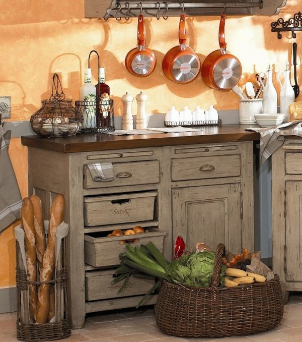 krásny dizajn francúzsky vidiecky dom kuchynský kôš s ovocím a zeleninou