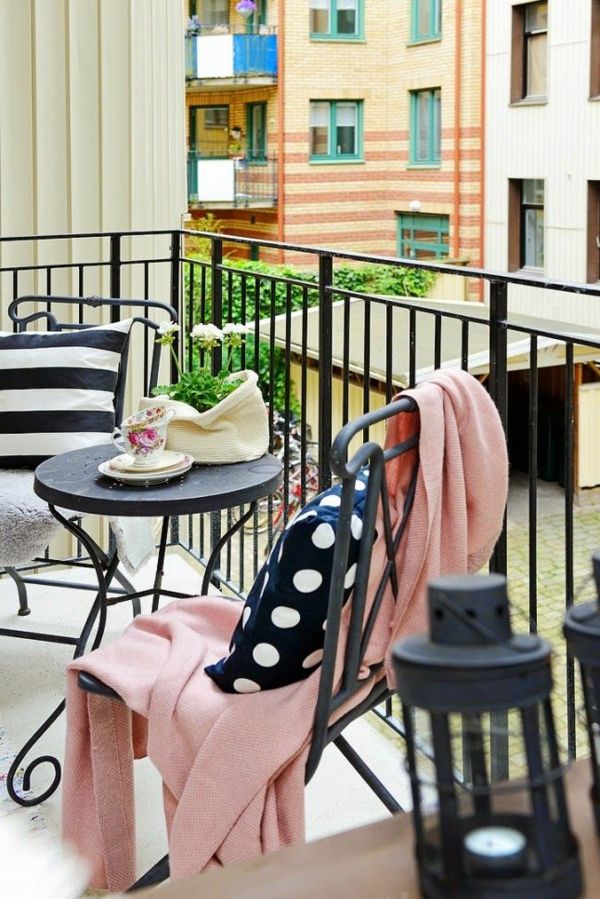 vackra-modern balkongmöbler-balkong-idéer-för-utanför-balkong design