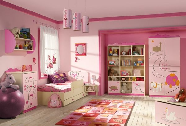 -wunderschönes-spálňa-in-ružovej farbe