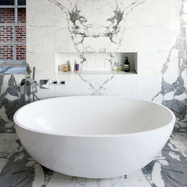 vakker-dårlig-i-hvitt-stein design og rundt badekar