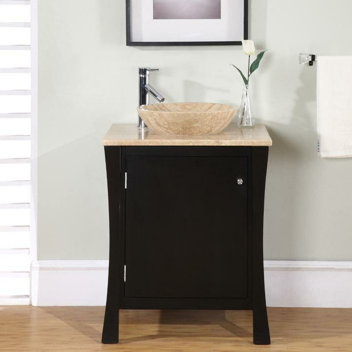 vacker design-badrum-med-en-small-sink
