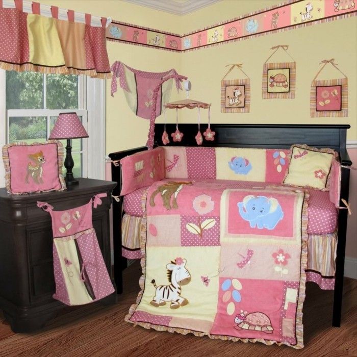 čudovito-design-baby-posteljica-by-malo-girl-pink-perila