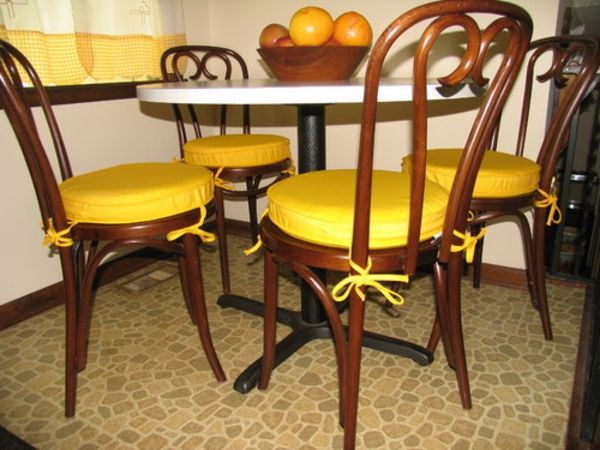 geltona-valgomojo kėdė pagalvėlės-keisti dydį